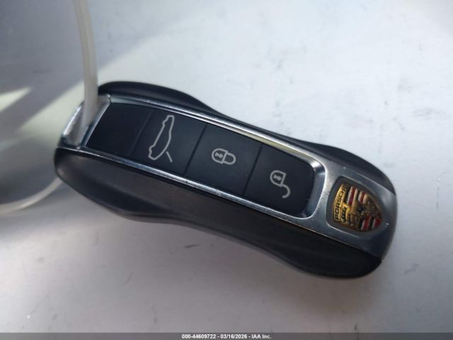 Porsche Panamera | 10