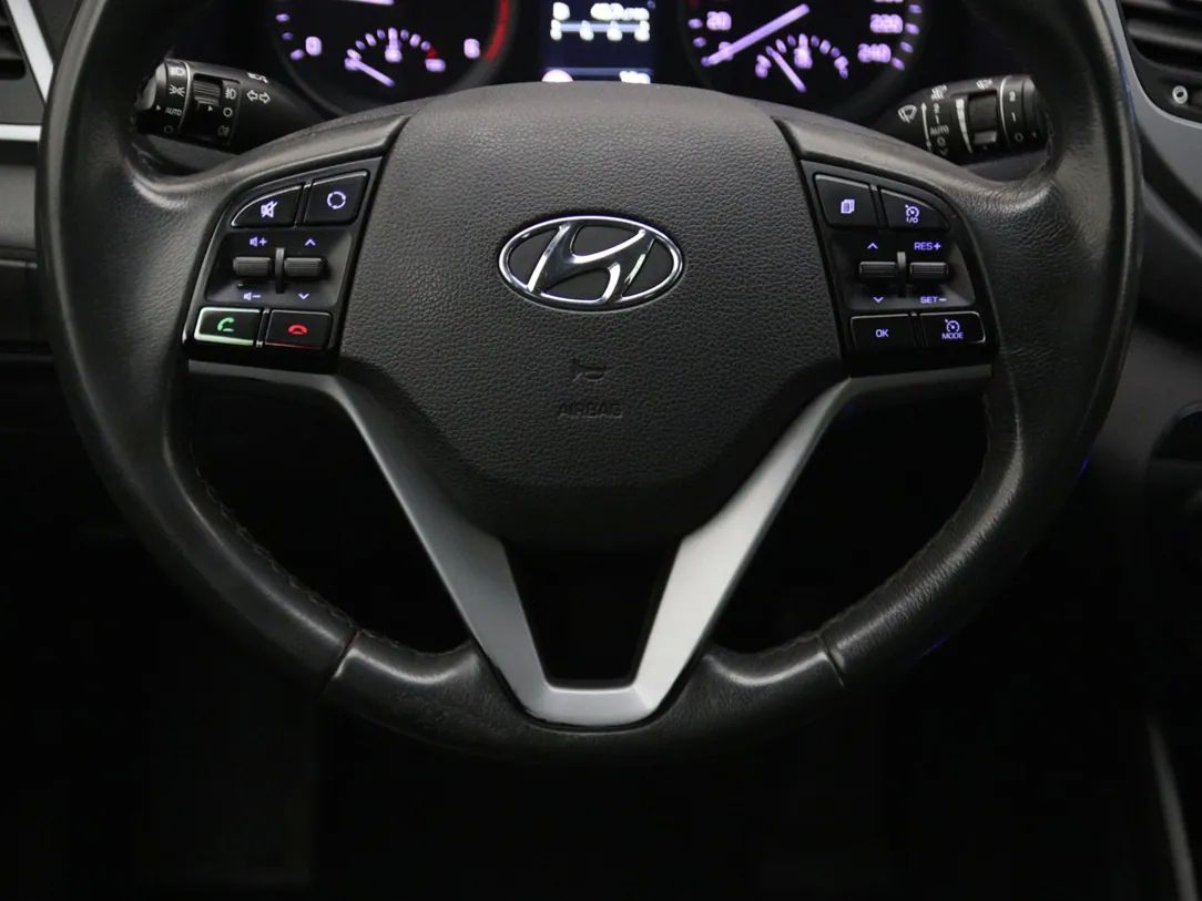 Hyundai Tucson | 17