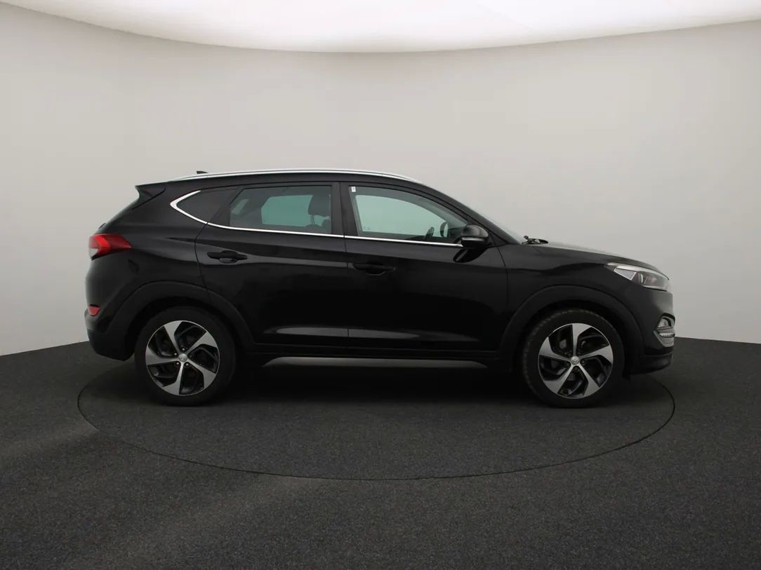 Hyundai Tucson | 8