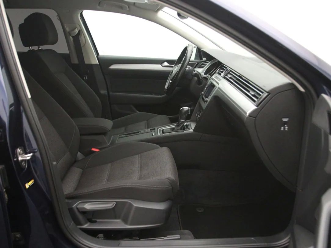 Volkswagen Passat | 13