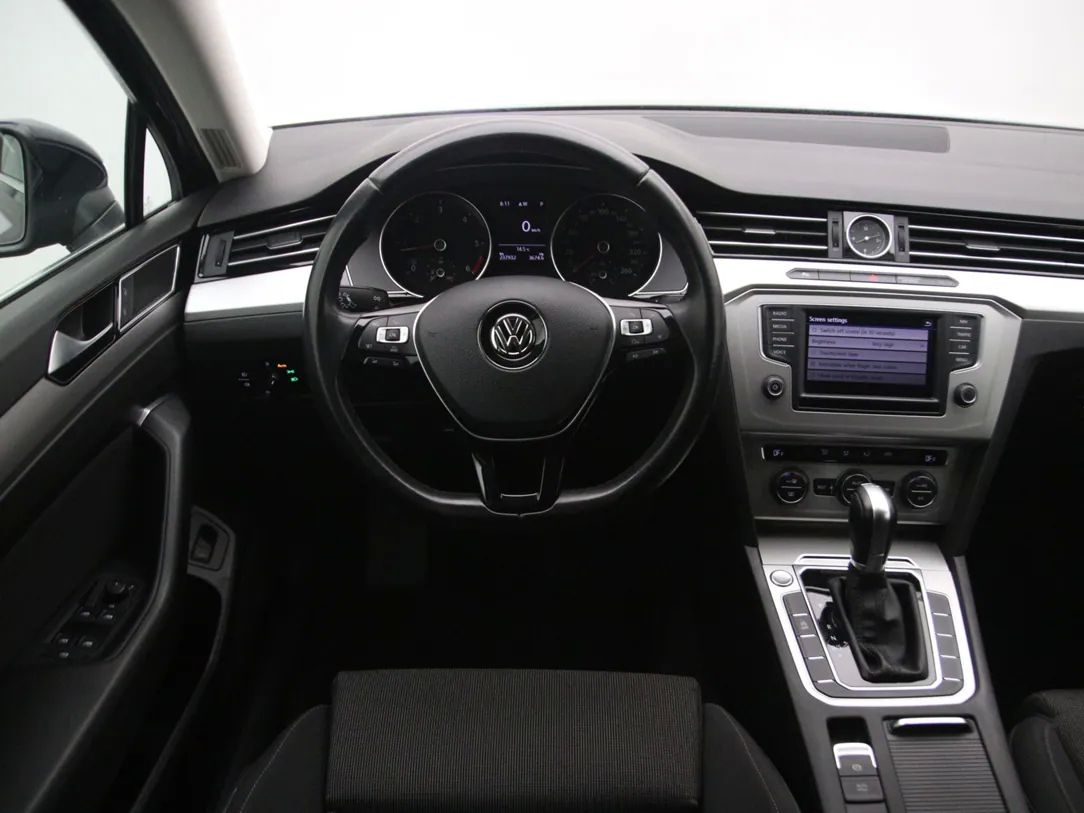 Volkswagen Passat | 16