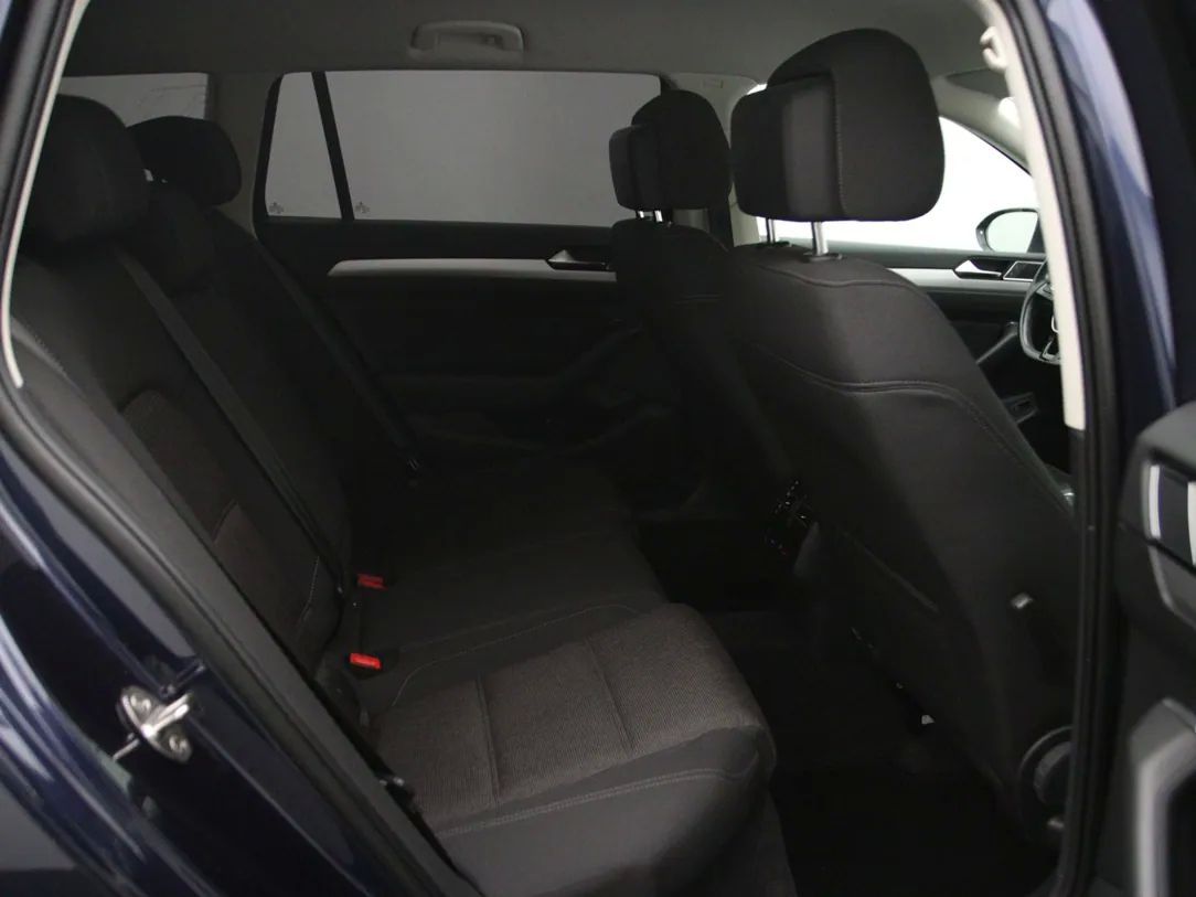 Volkswagen Passat | 14