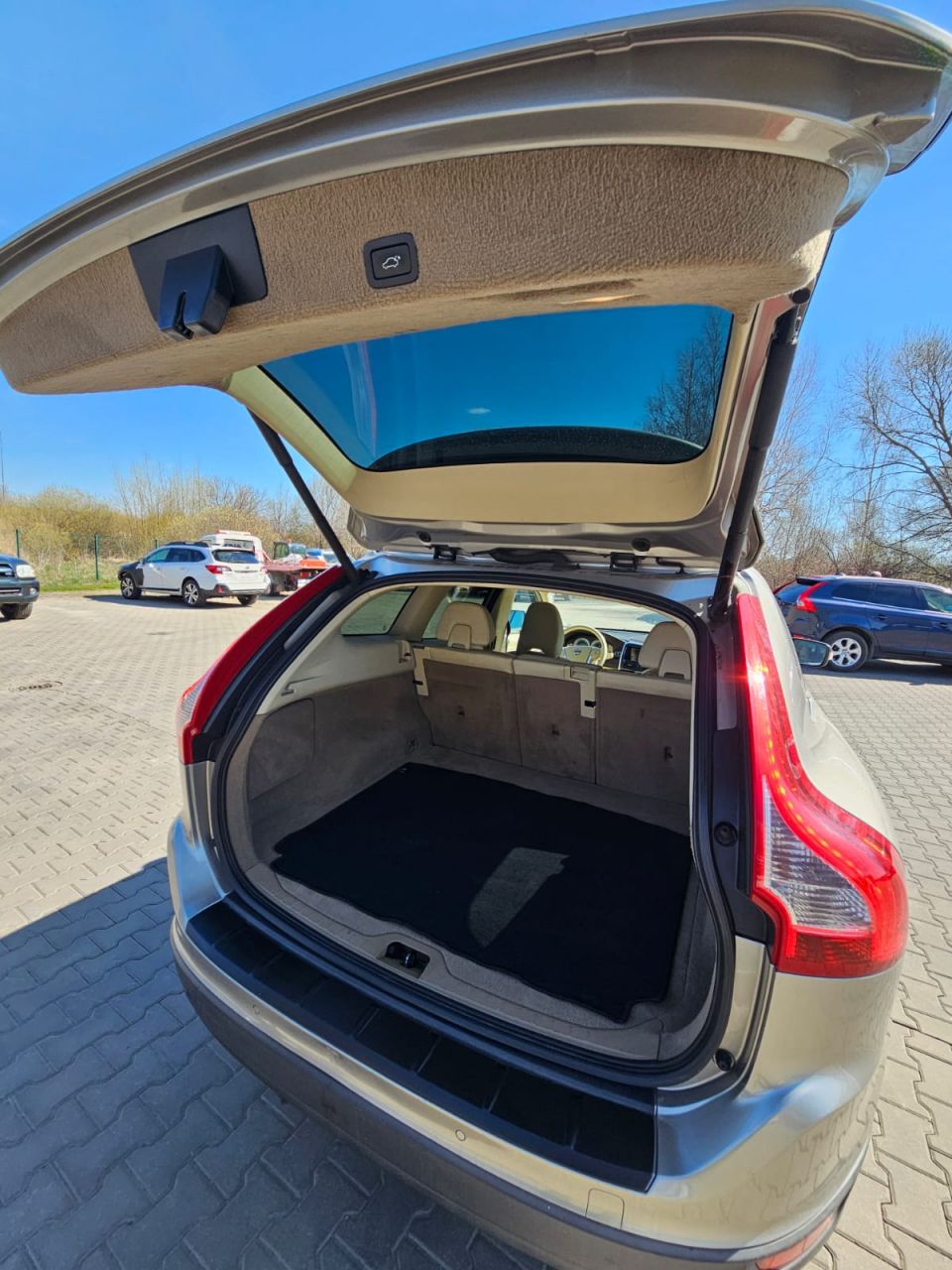 Volvo XC60 | 15