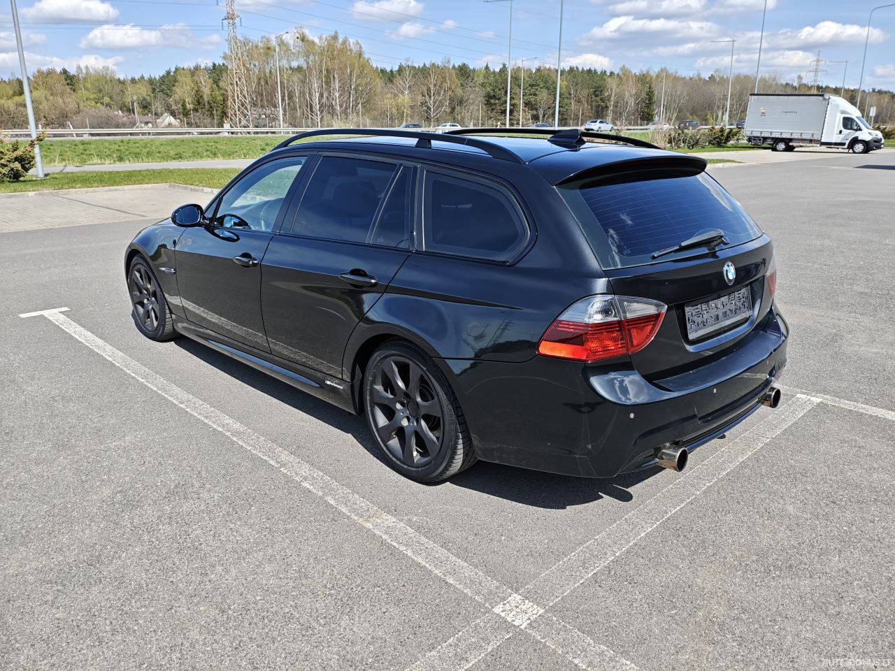 BMW 330 | 3