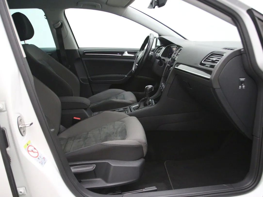 Volkswagen Golf | 13