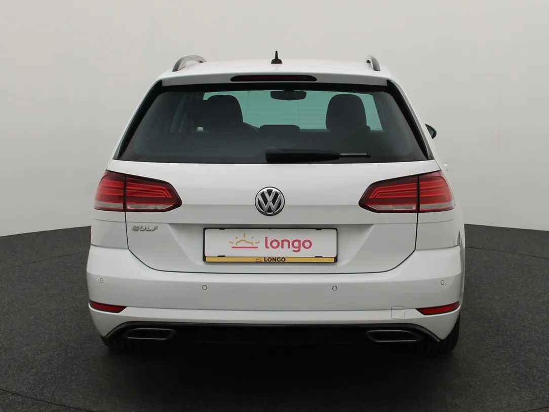 Volkswagen Golf | 4