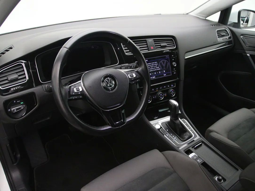 Volkswagen Golf | 15