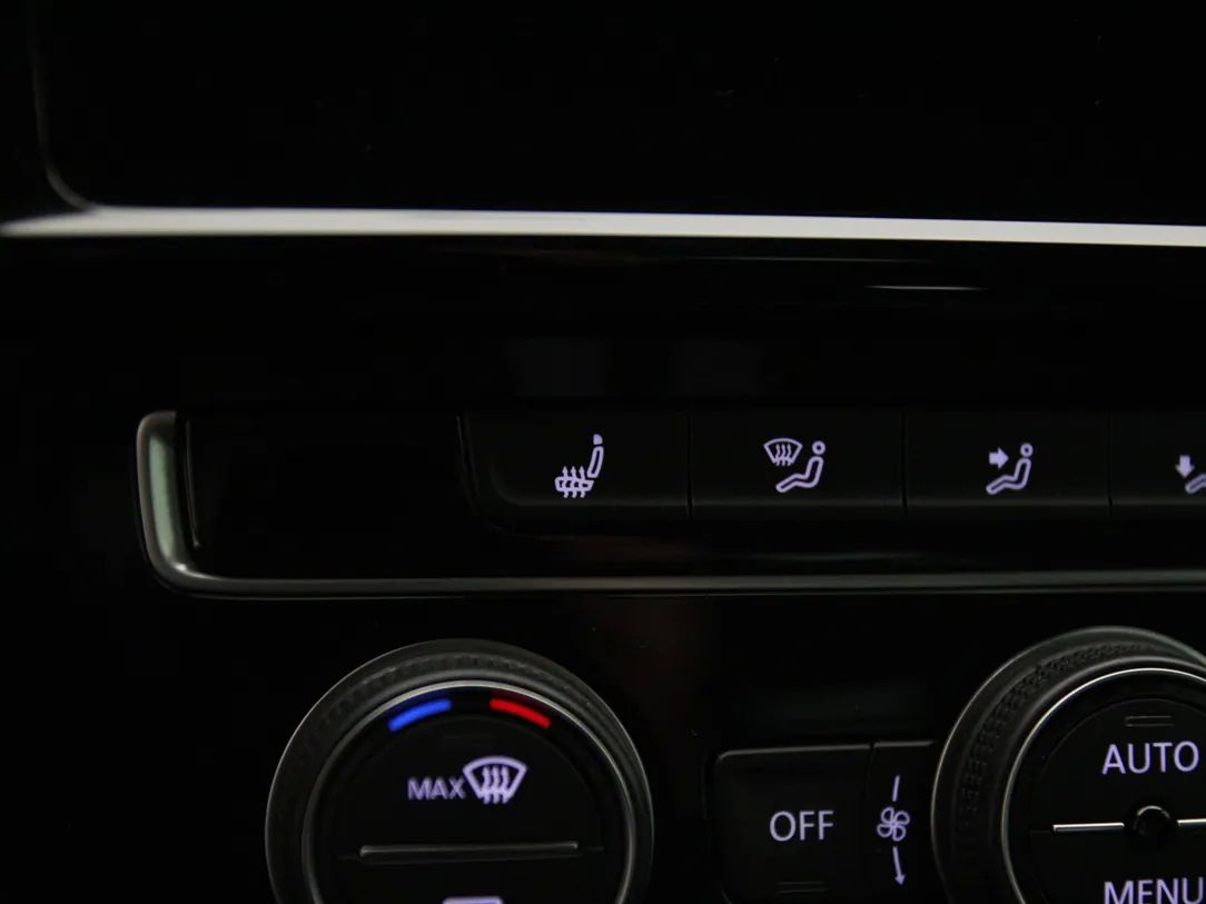 Volkswagen Golf | 29