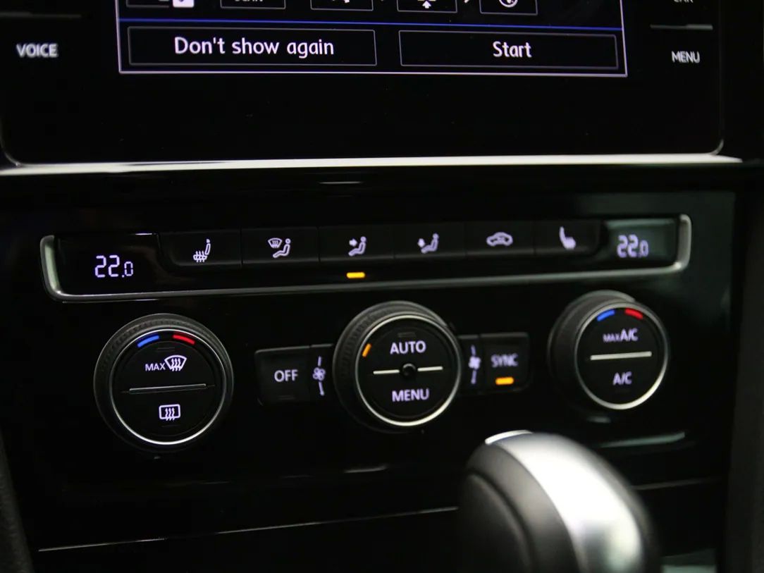 Volkswagen Golf | 19