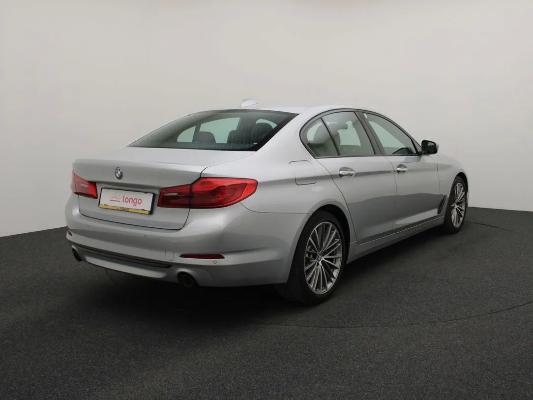 BMW 520 | 7