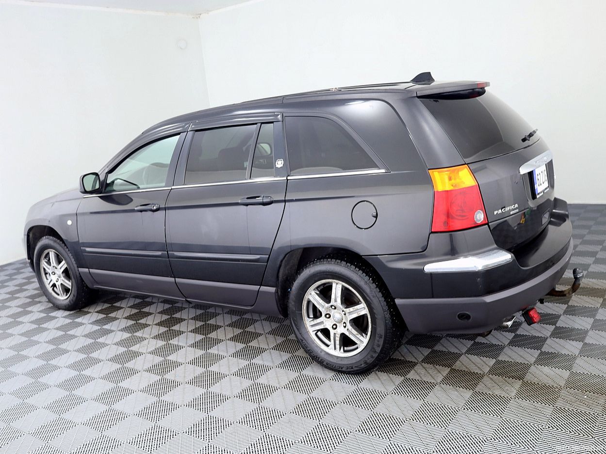 Chrysler Pacifica | 3