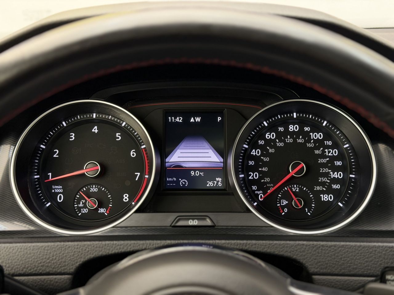 Volkswagen Golf | 25