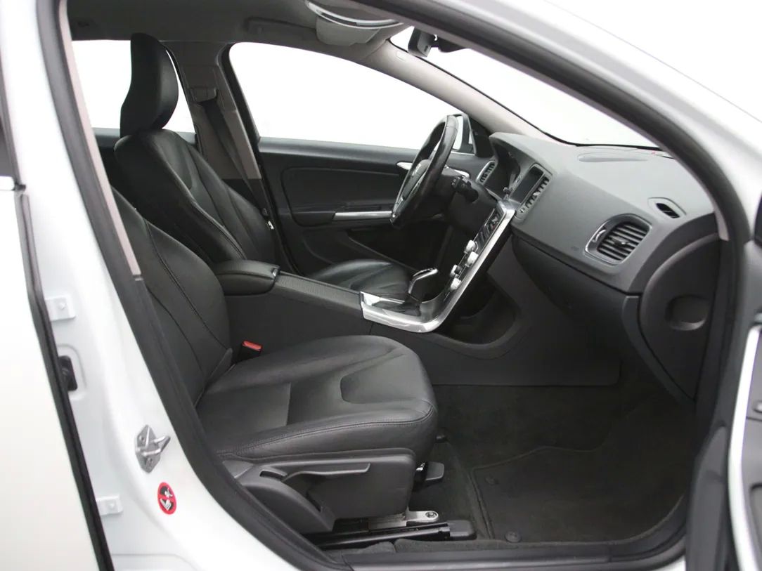 Volvo V60 | 13