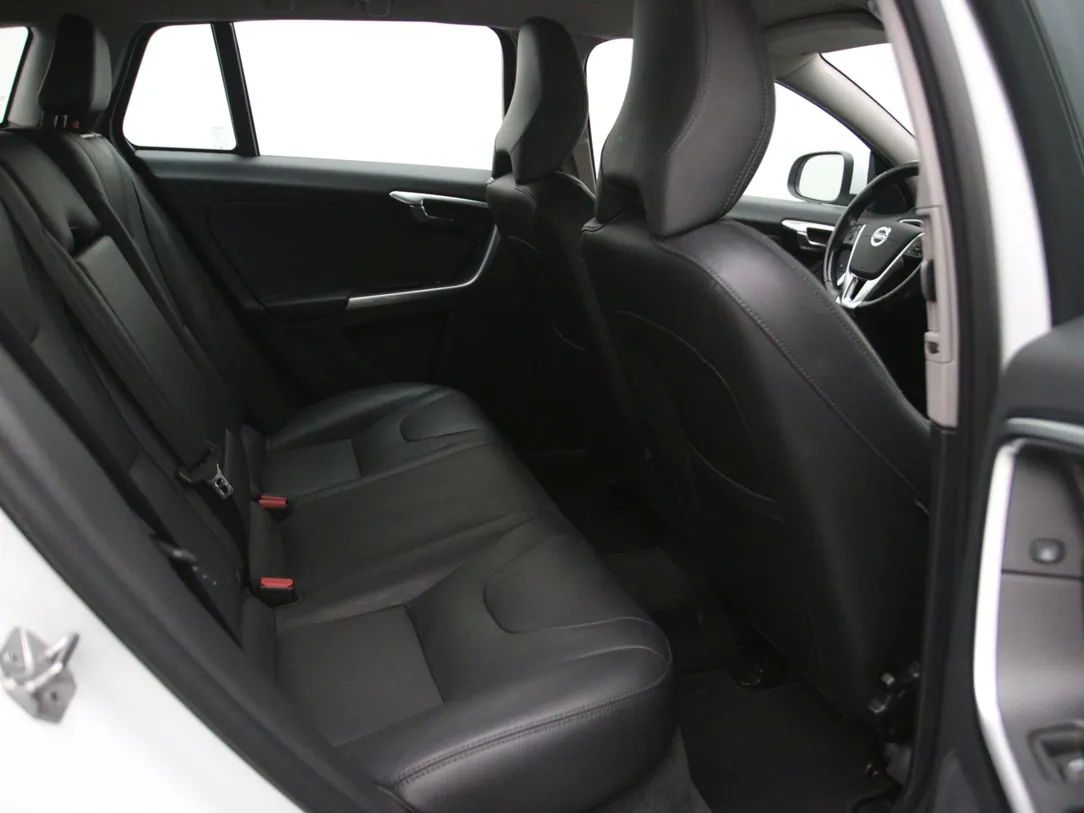 Volvo V60 | 14