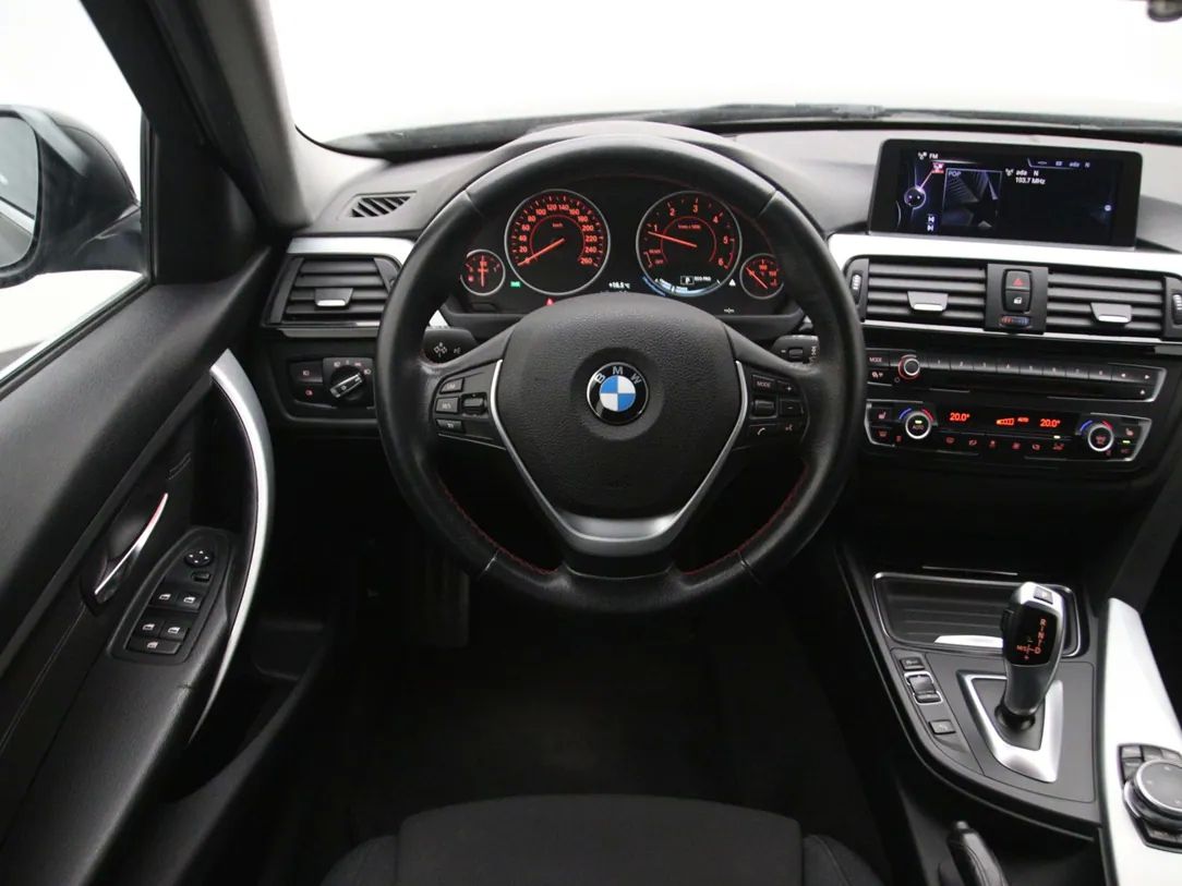 BMW 320 | 16