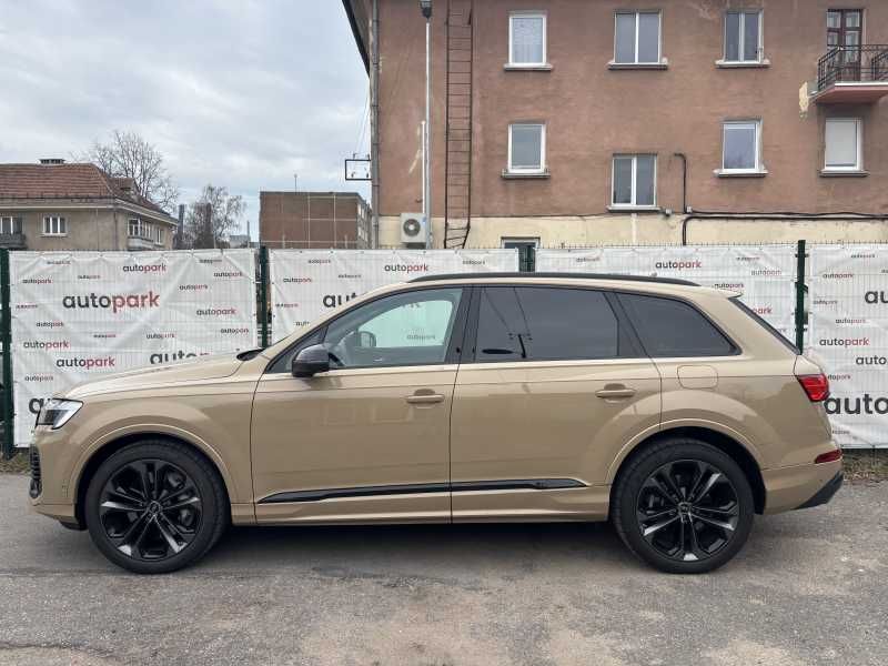 Audi Q7 | 5