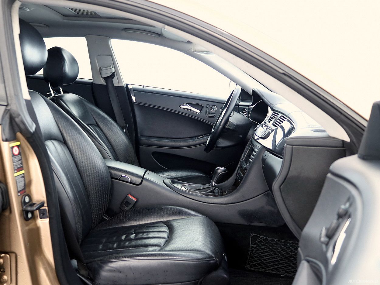 Mercedes-Benz CLS320 | 5
