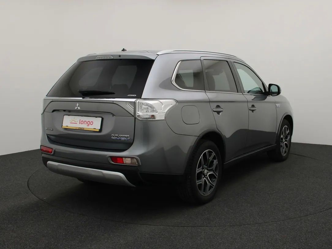 Mitsubishi Outlander | 7