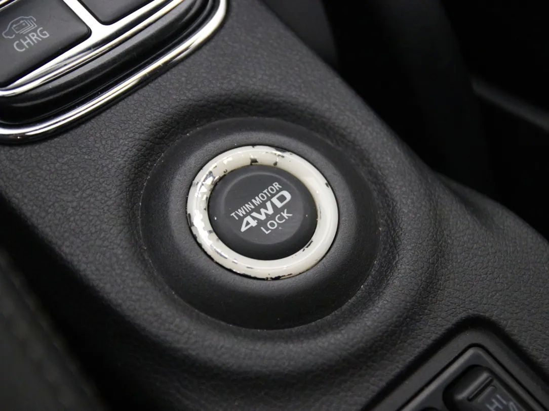 Mitsubishi Outlander | 30