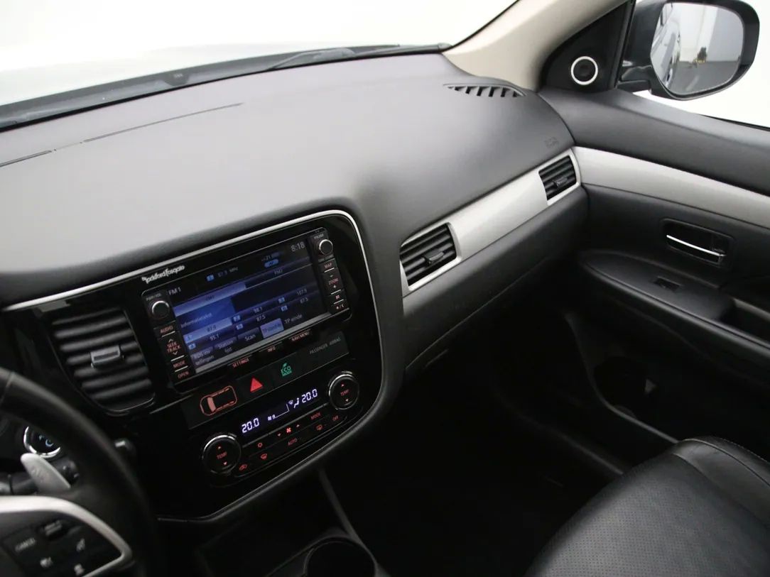 Mitsubishi Outlander | 20