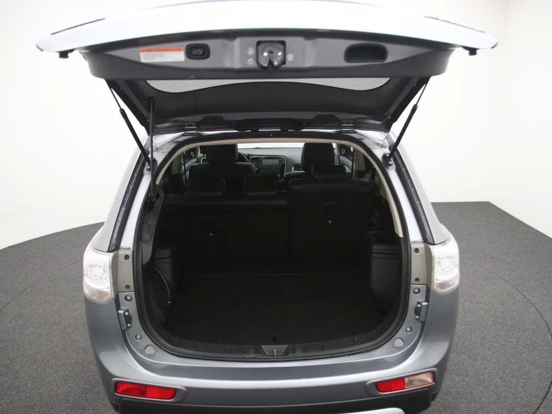 Mitsubishi Outlander | 33