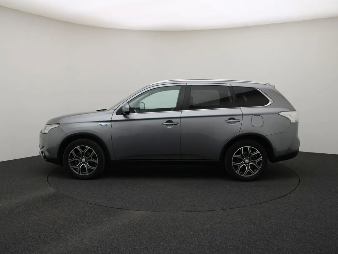 Mitsubishi Outlander | 5