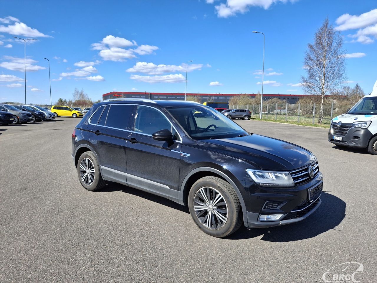 Volkswagen Tiguan | 1