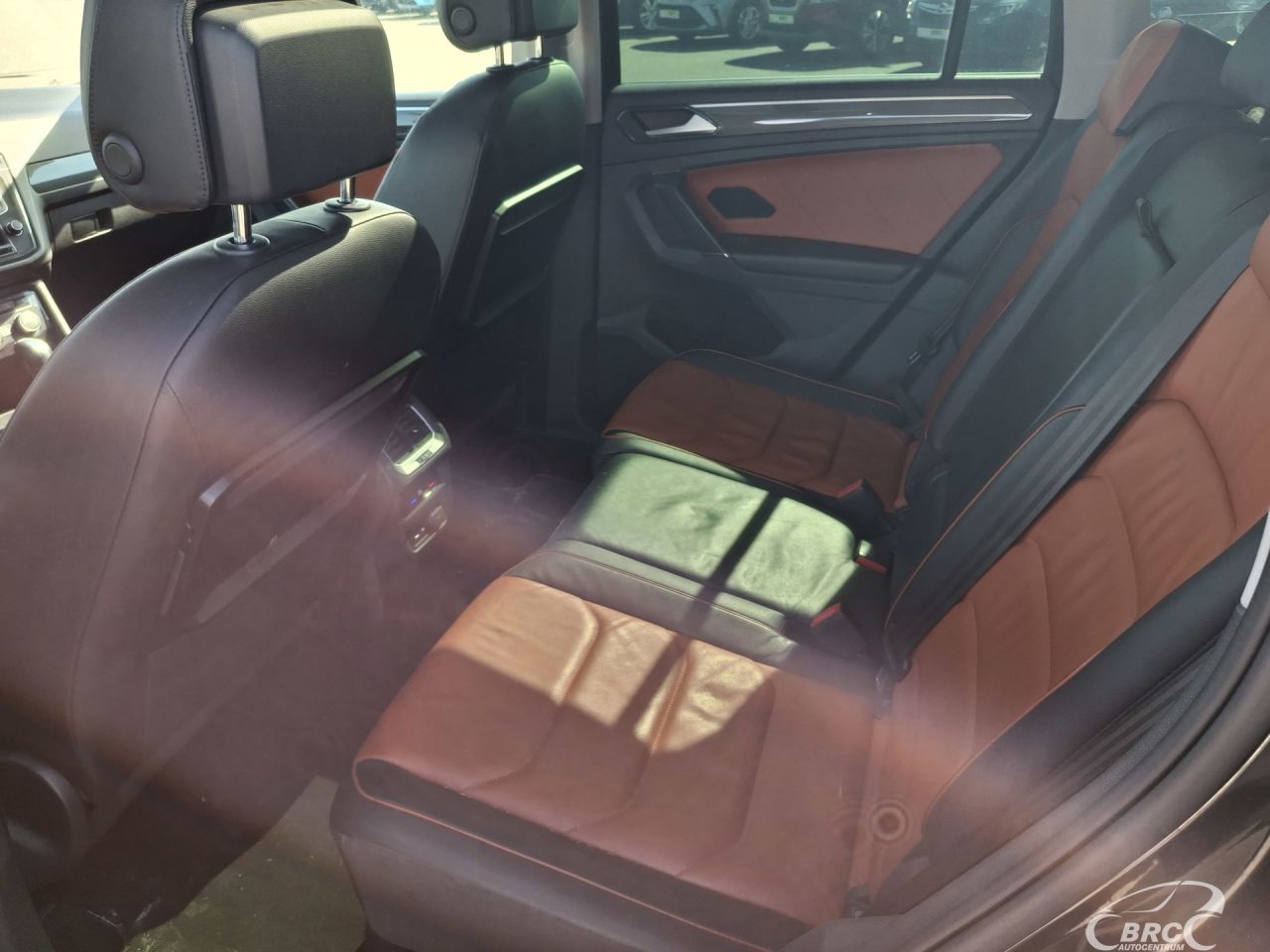 Volkswagen Tiguan | 12