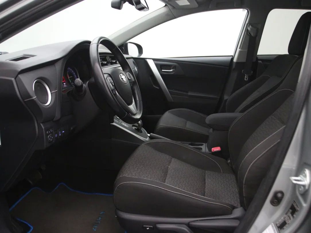 Toyota Auris | 3