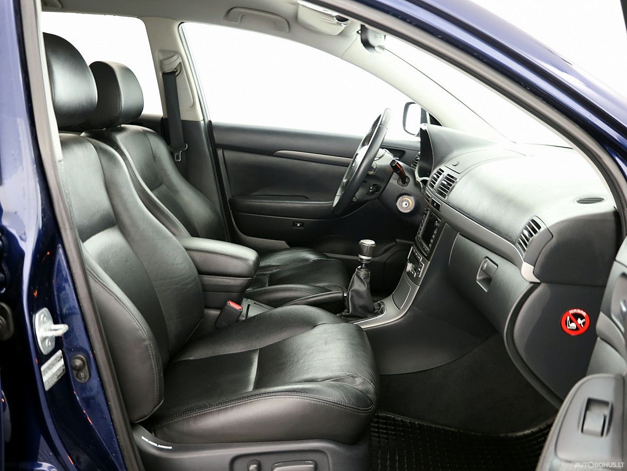 Toyota Avensis | 5