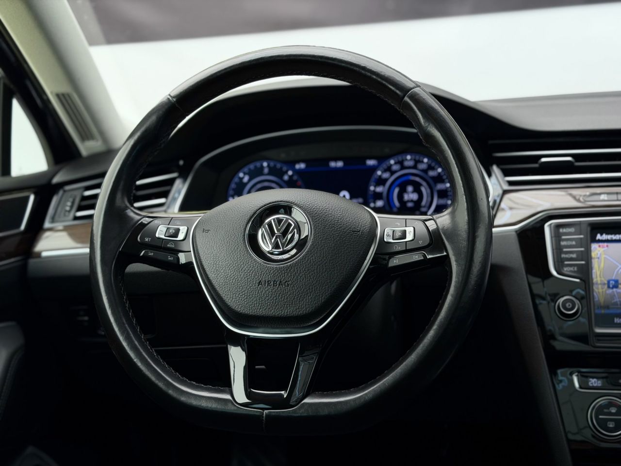 Volkswagen Passat | 17