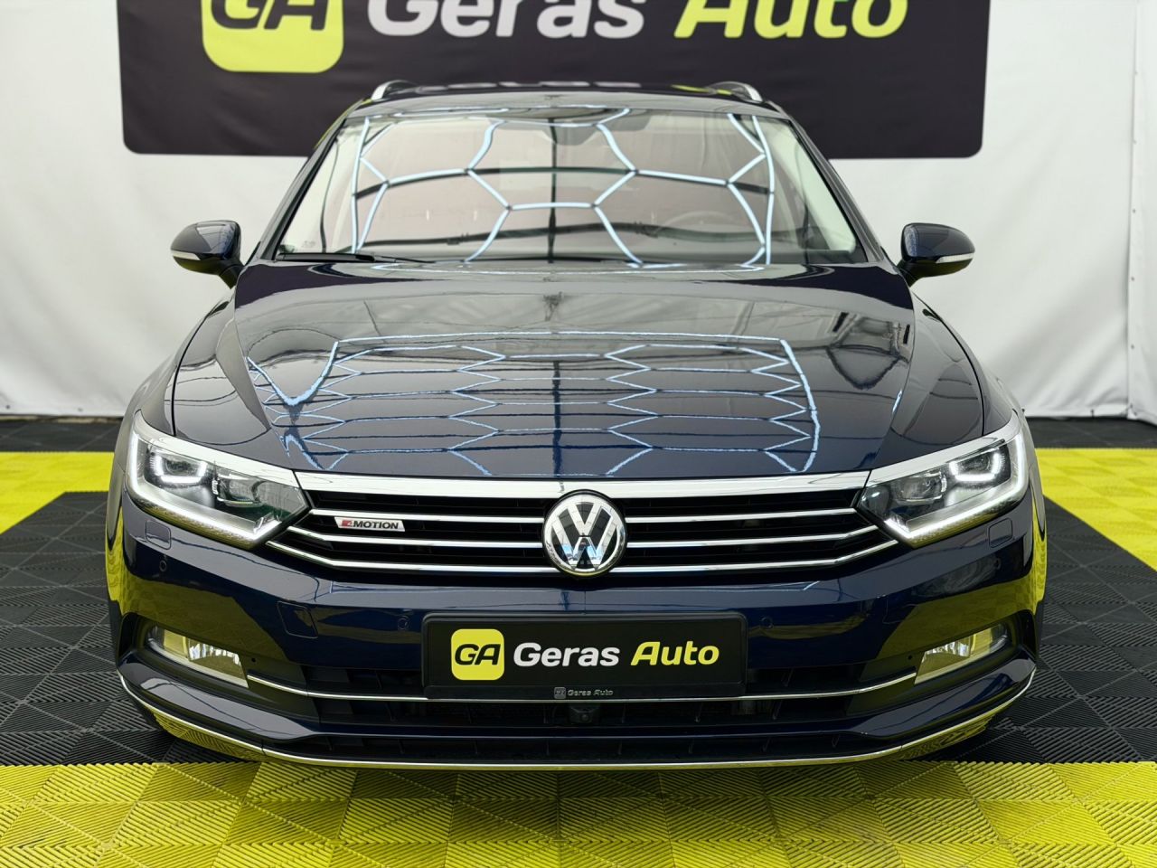 Volkswagen Passat | 1