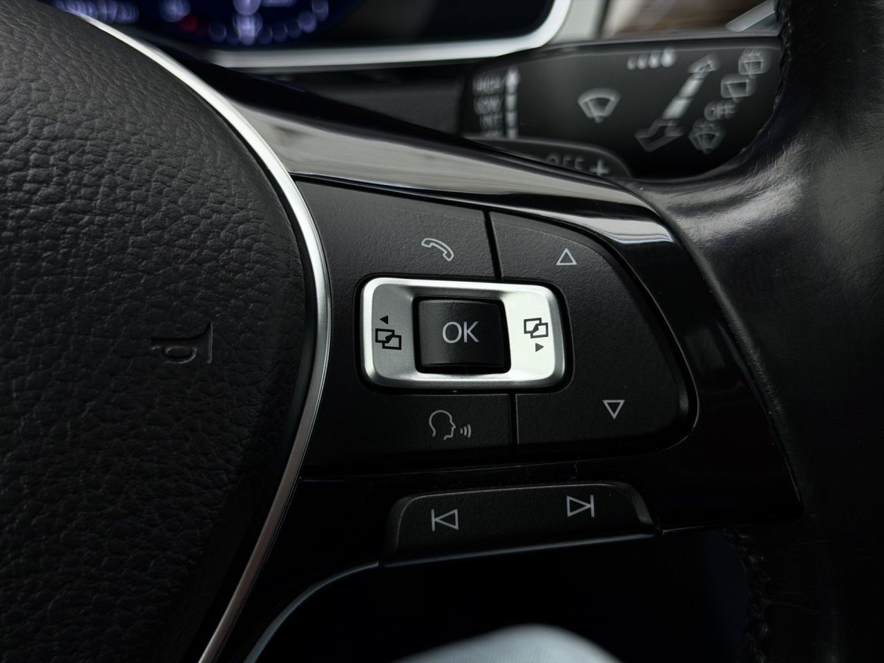 Volkswagen Passat | 28