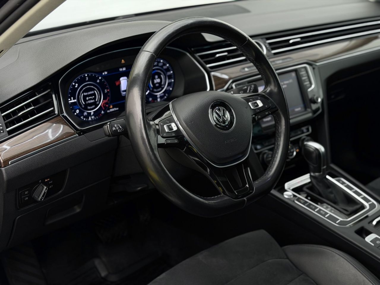 Volkswagen Passat | 8