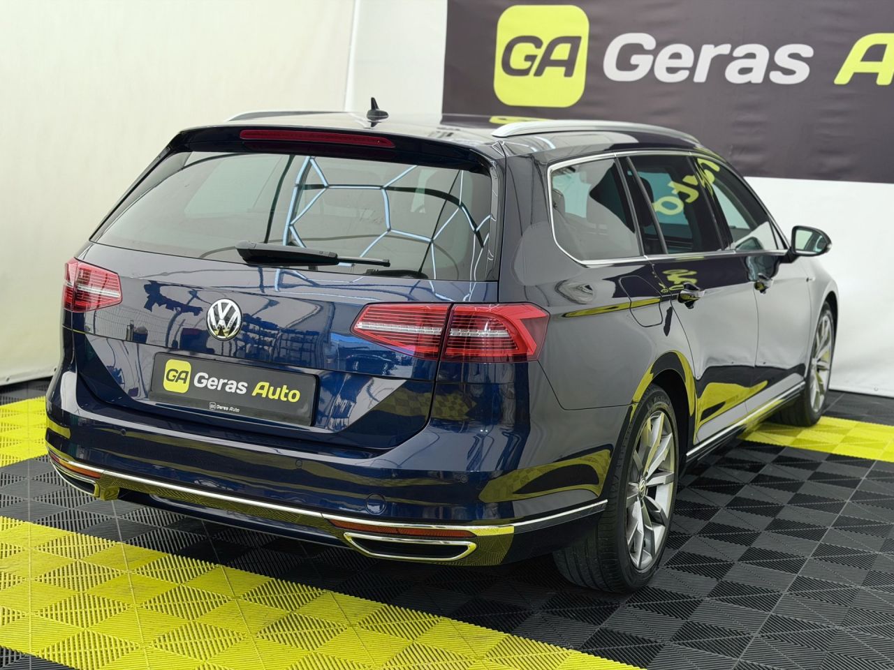 Volkswagen Passat | 3