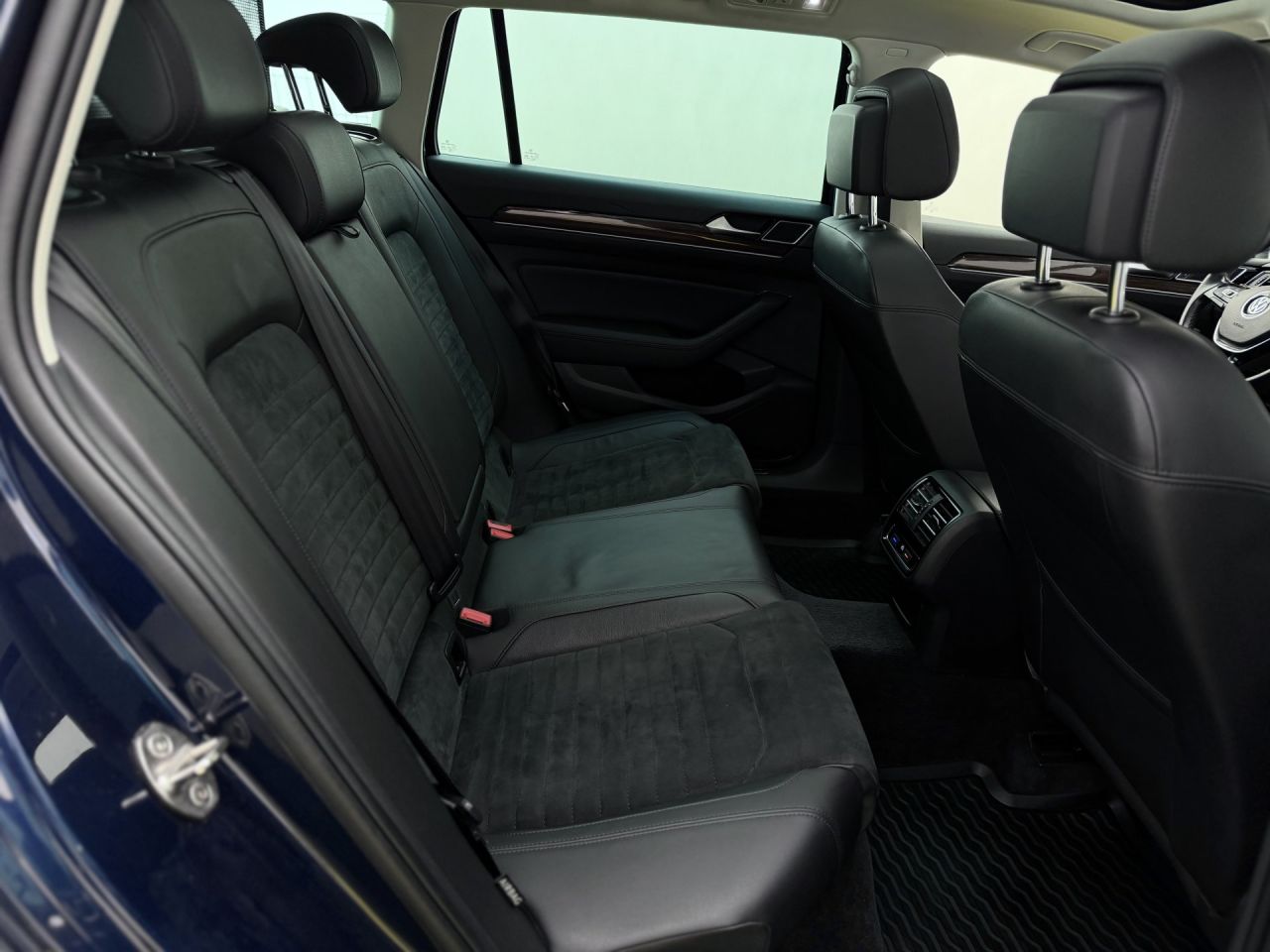 Volkswagen Passat | 13