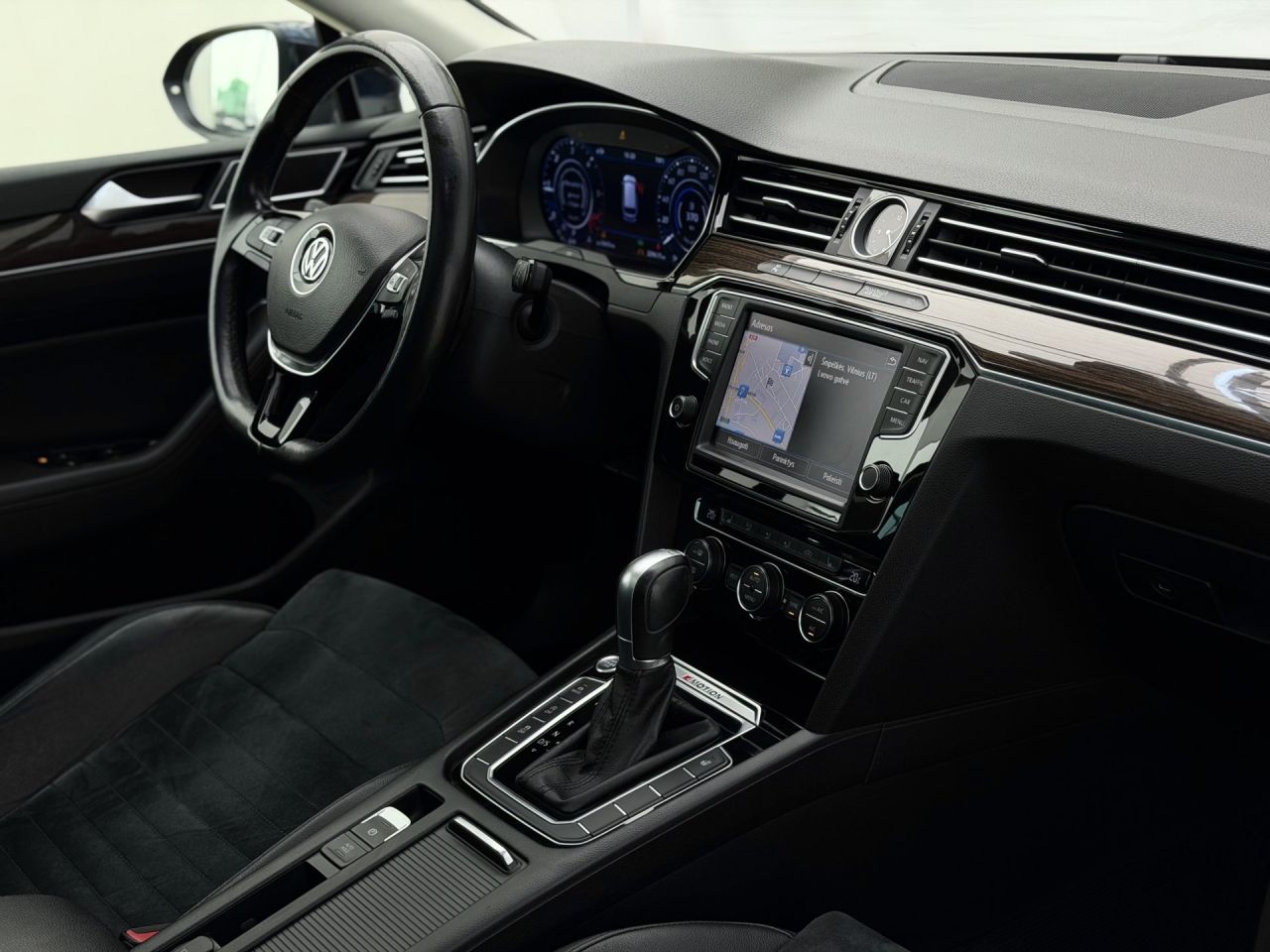 Volkswagen Passat | 15