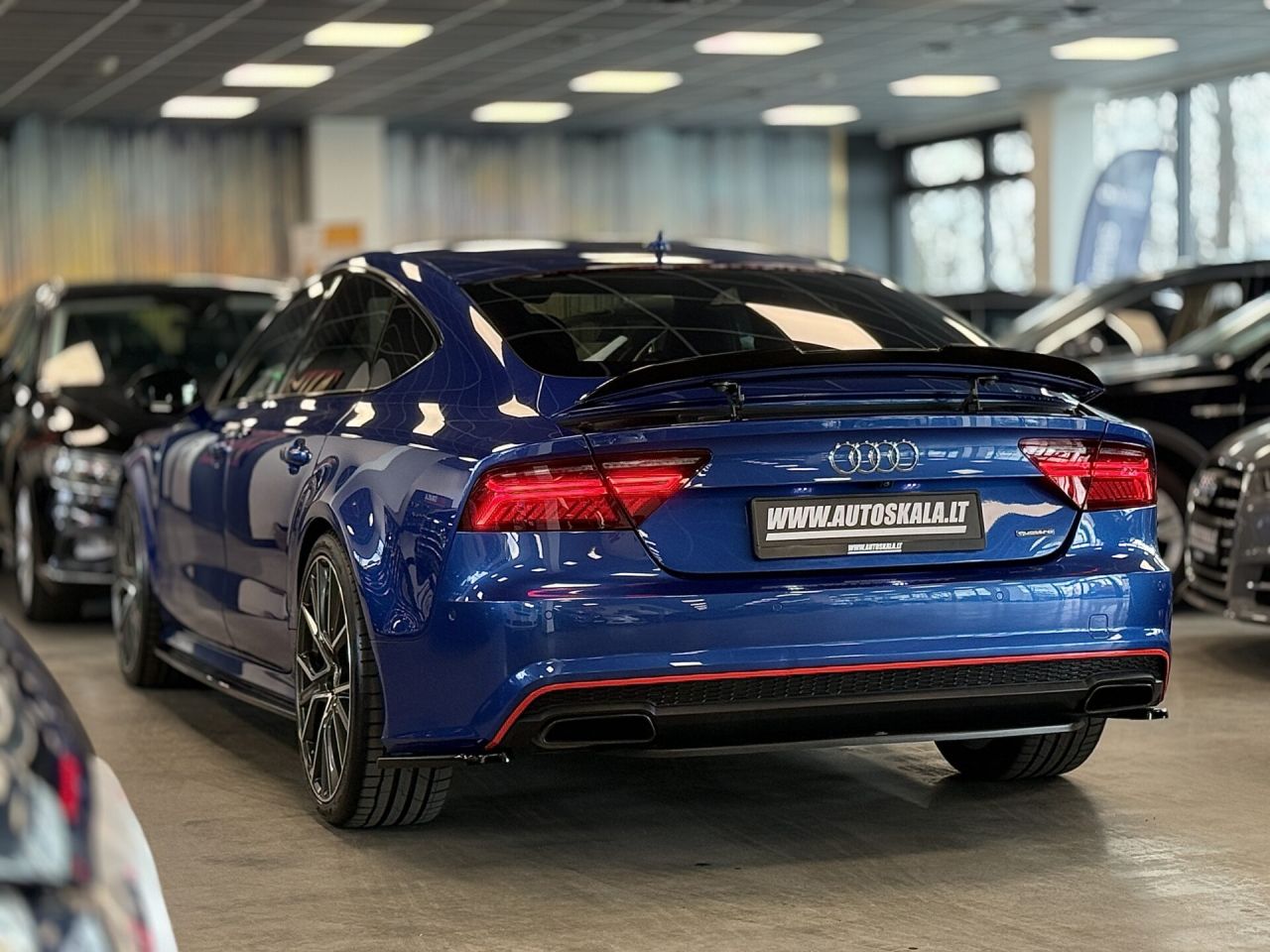 Audi A7 | 10
