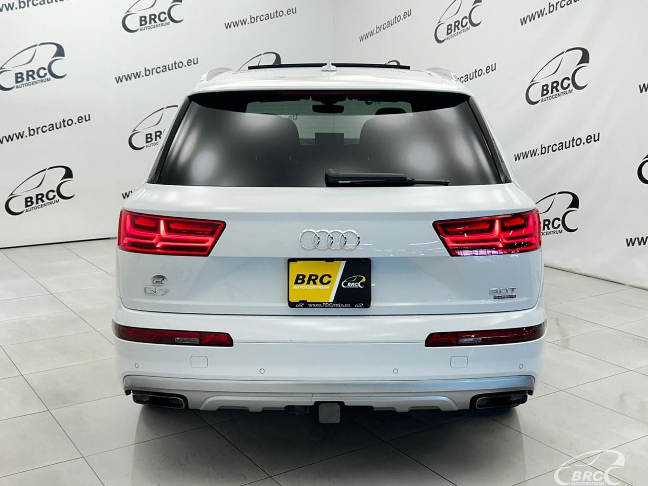 Audi Q7 | 29