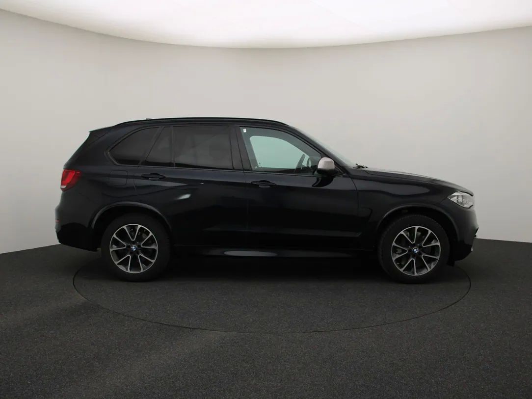 BMW X5 | 8