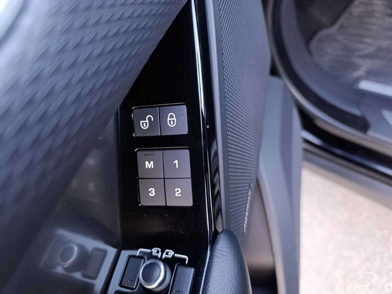 Land Rover Range Rover | 12