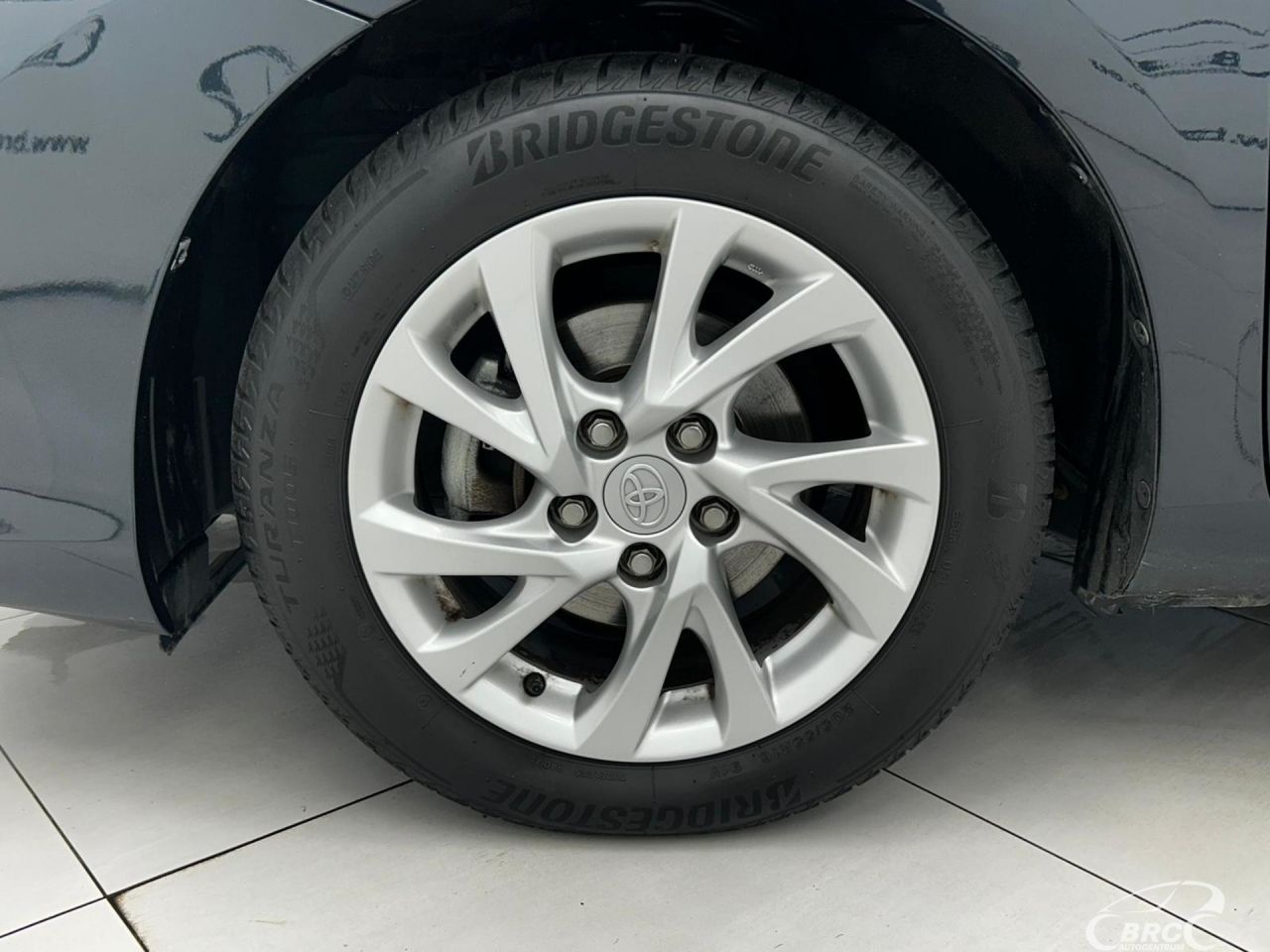 Toyota Auris | 23