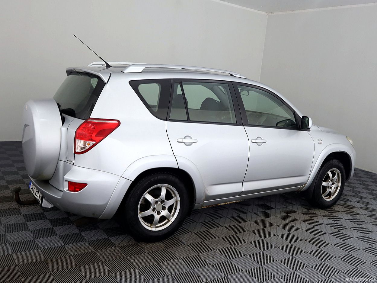 Toyota RAV4 | 2