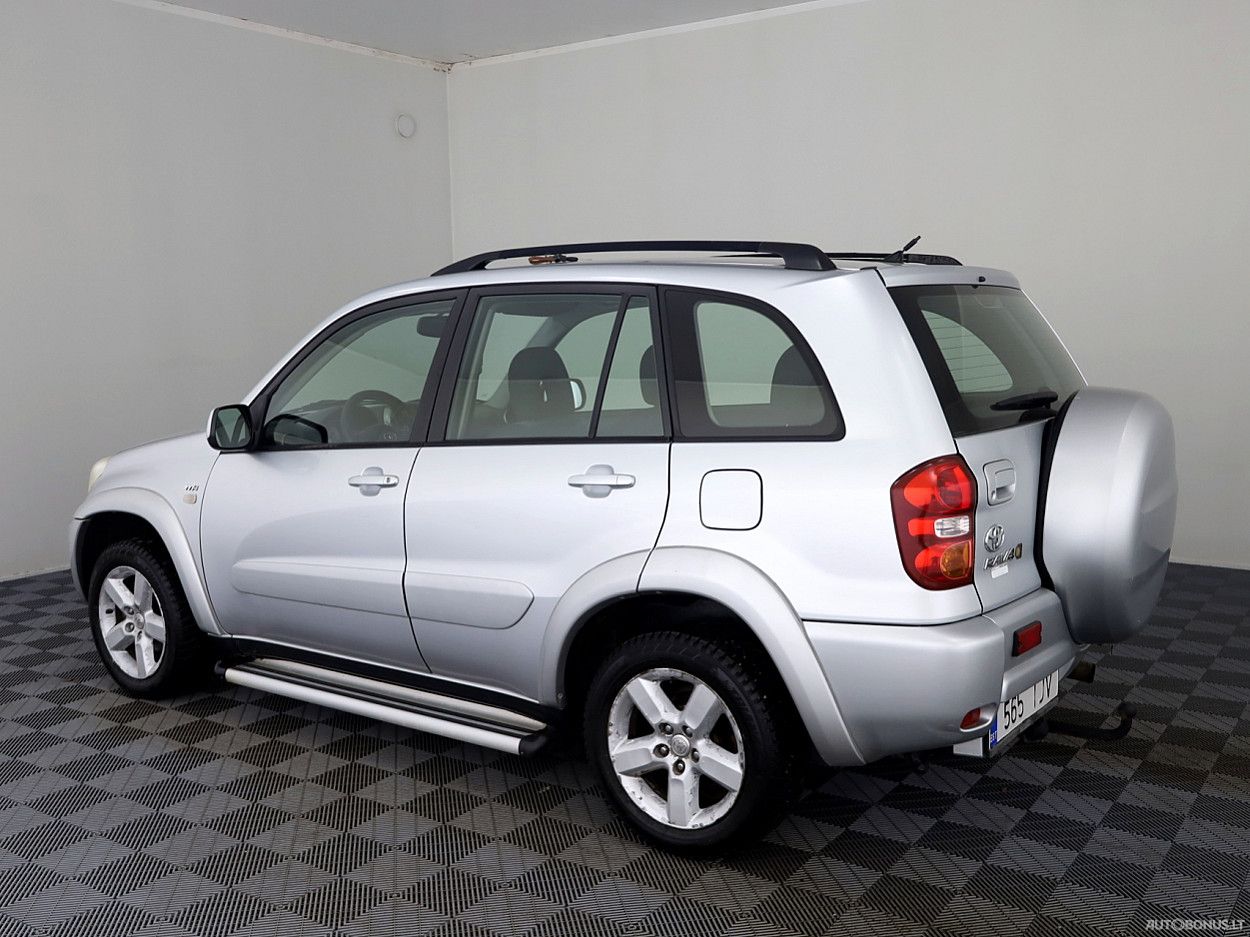 Toyota RAV4 | 3