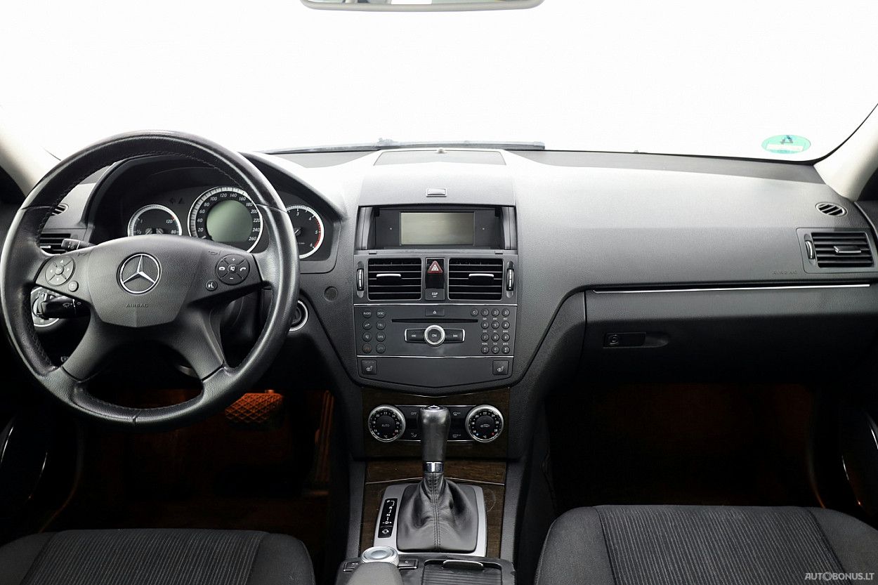 Mercedes-Benz C220 | 4