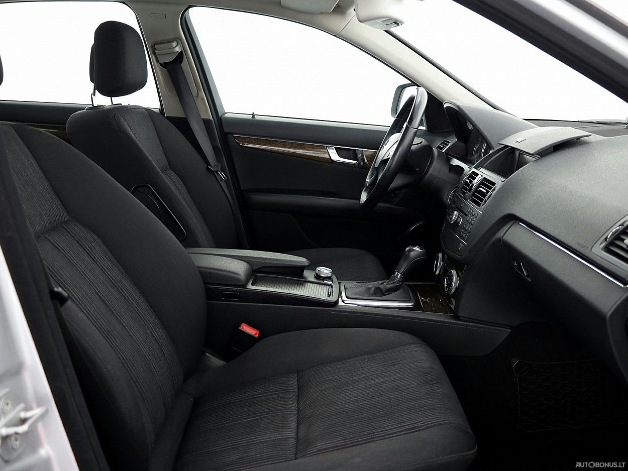 Mercedes-Benz C220 | 5