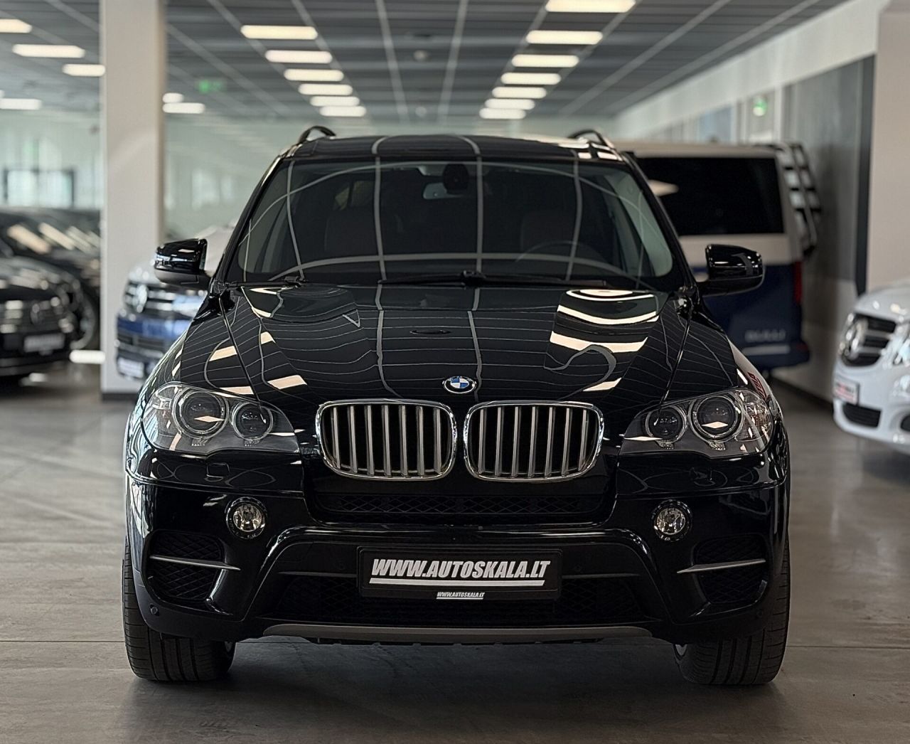 BMW X5 | 24