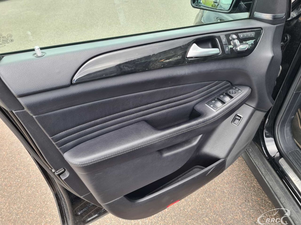 Mercedes-Benz GLE450 | 28