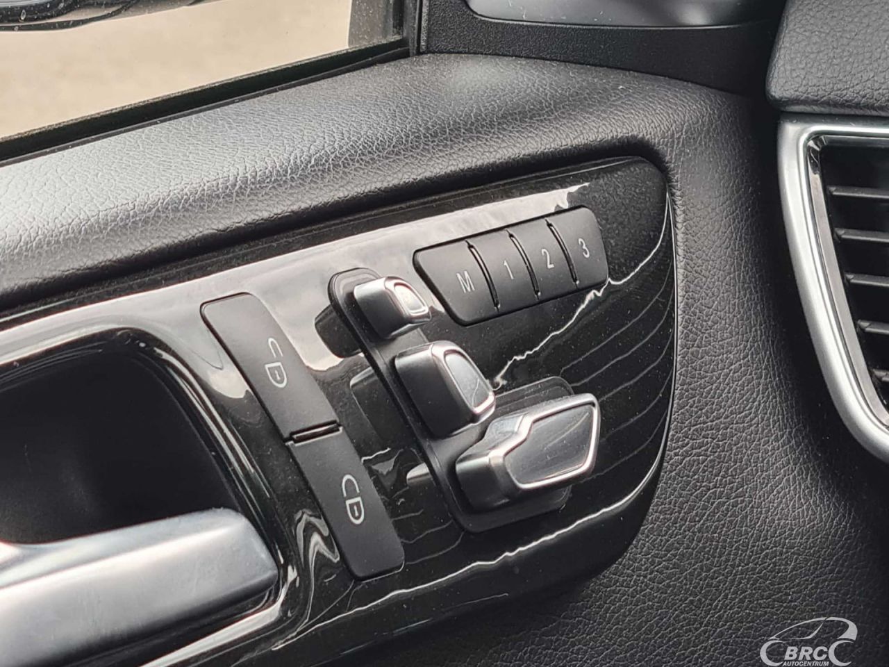 Mercedes-Benz GLE450 | 23