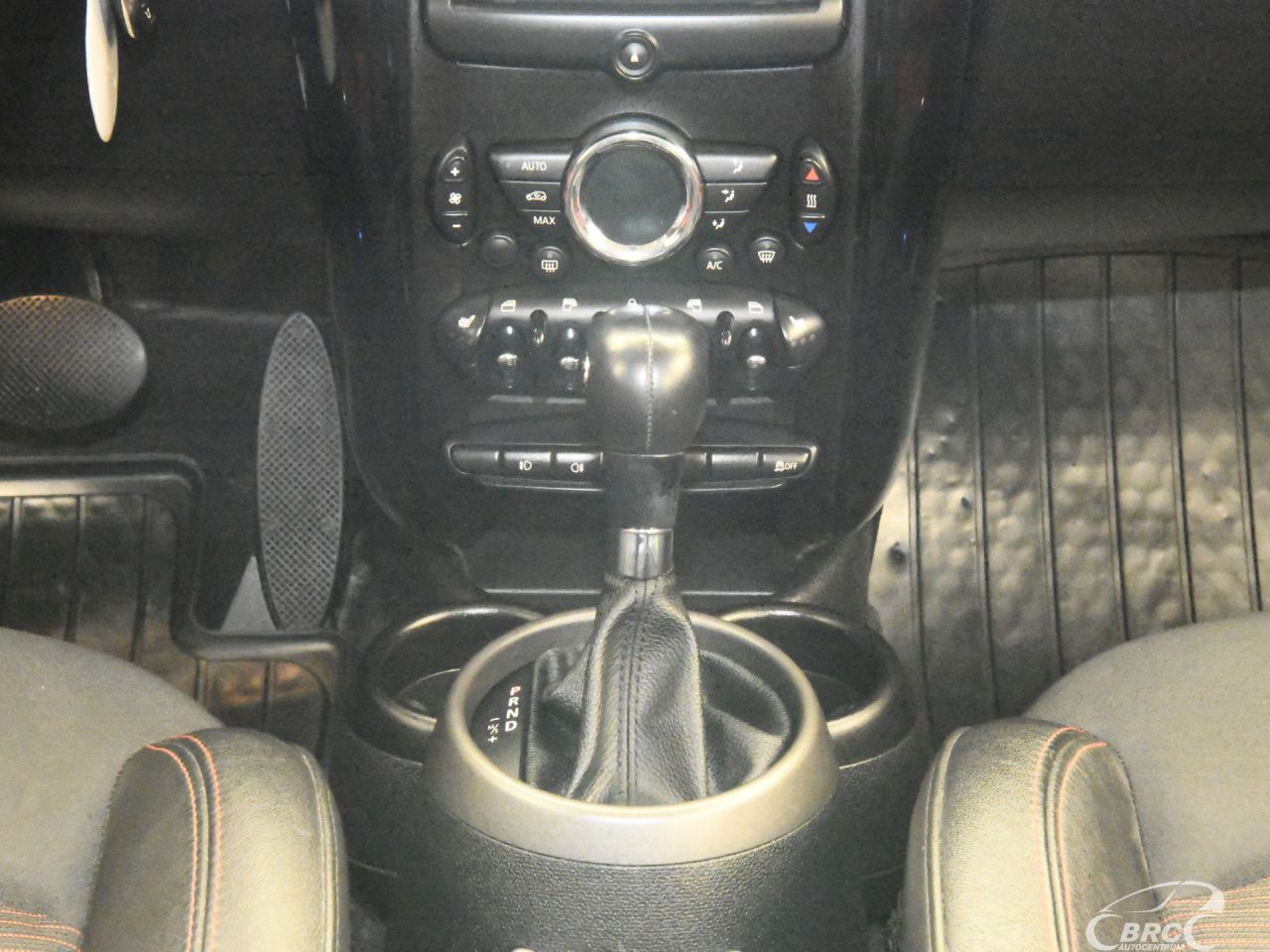 Mini Countryman | 16